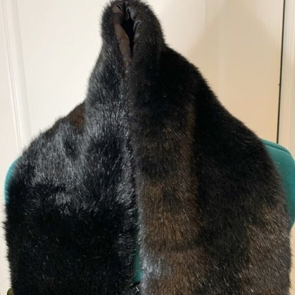 Faux Fur Winter Warm Black Collar Scarf - Picture 4 of 6